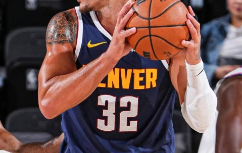 Jiuyou Sports-关键时刻洛杉矶快船调整名单以备荷甲，远射贴柱环节打磨，球迷炸锅，临场指挥获称赞的简单介绍