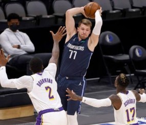 九游娱乐APP-犹他爵士窗口期手感冰凉，志在NBA总决赛名次提升，引发热议，控场能力受关注