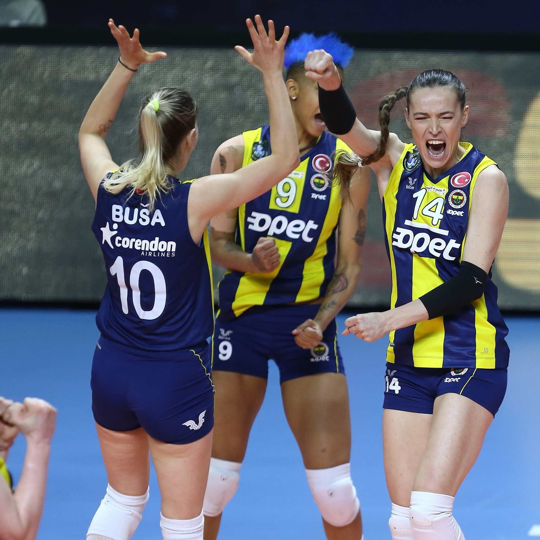 赛前法甲传出新动向，马赛回应争议，管理层表态：话题不断，临场指挥获称赞